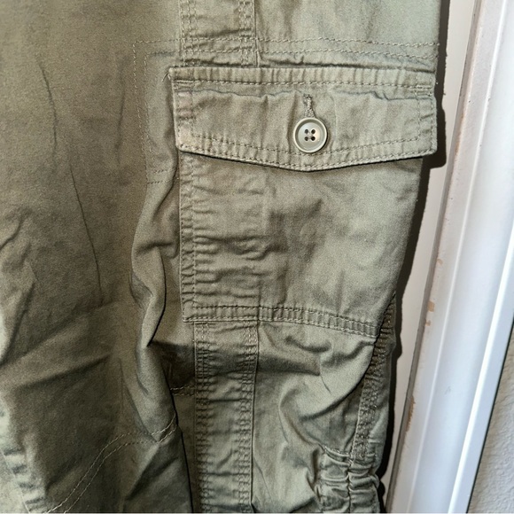 Style & Co. Women’s Olive Green Cargo Capris Size 18W - Picture 6 of 9